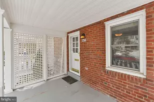 2609 Farmington Dr, Alexandria, VA 22303 - Photo 3