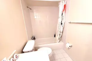 9800 Kingsbridge Dr, Fairfax, VA 22031 - Photo 21