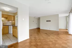 5701 Indian Ct, Alexandria, VA 22303 - Photo 17