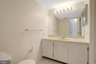 5701 Indian Ct, Alexandria, VA 22303 - Photo 29