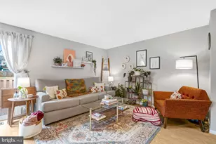 14403 Black Horse Ct, Centreville, VA 20120 - Photo 9