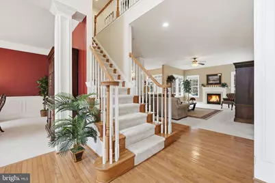 7820 Rose Garden Lane, Springfield, VA 22153 - Photo 5