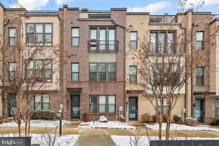 4613 Quinns Ml Wy, Chantilly, VA 20151 - Photo 1