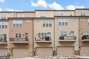 4613 Quinns Ml Wy, Chantilly, VA 20151 - Photo 3