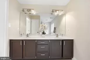 11480 Robert Stephens Dr, Fairfax Station, VA 22039 - Photo 29