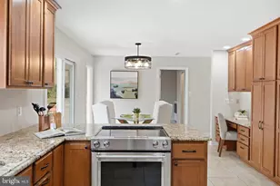 11480 Robert Stephens Dr, Fairfax Station, VA 22039 - Photo 13