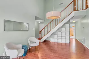 12106 Greenway Ct, Fairfax, VA 22033 - Photo 9