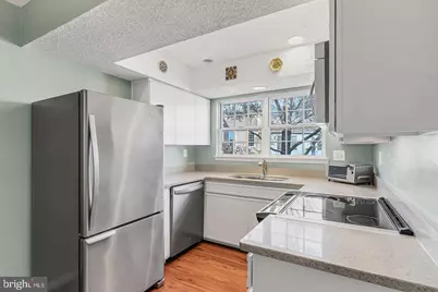 12106 Greenway Court #241, Fairfax, VA 22033 - Photo 19