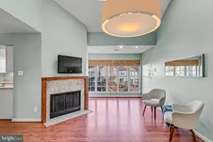 12106 Greenway Ct, Fairfax, VA 22033 - Photo 7