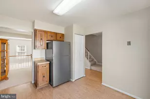 5539 Ridgeton Hill Ct, Fairfax, VA 22032 - Photo 5