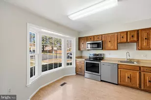 5539 Ridgeton Hill Ct, Fairfax, VA 22032 - Photo 3