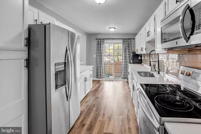 7945 Gunston Woods Place, Lorton, VA 22079 - Photo 7