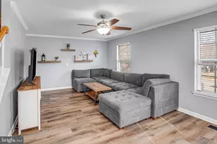 7945 Gunston Woods Pl, Lorton, VA 22079 - Photo 11