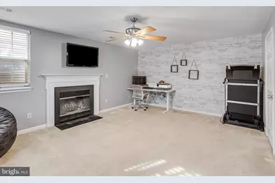 7945 Gunston Woods Place, Lorton, VA 22079 - Photo 27