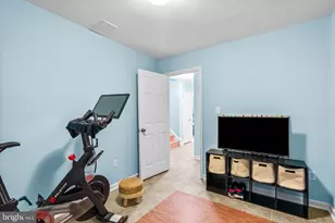 6045 Crown Royal Cir, Alexandria, VA 22310 - Photo 25