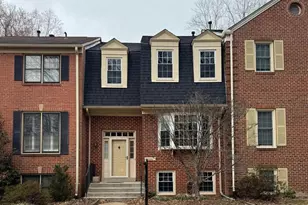 10441 Carriagepark Ct, Fairfax, VA 22032 - Photo 1