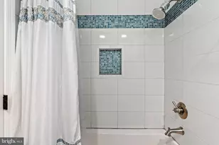 10441 Carriagepark Ct, Fairfax, VA 22032 - Photo 25