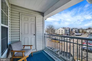 7518 Snowpea Ct, Alexandria, VA 22306 - Photo 5