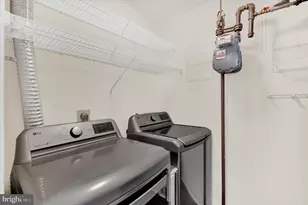 7518 Snowpea Ct, Alexandria, VA 22306 - Photo 11