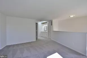 5837 Norham Dr, Alexandria, VA 22315 - Photo 9