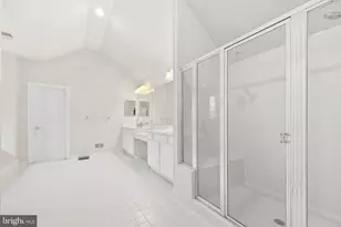 8717 Flowering Dogwood Ln, Lorton, VA 22079 - Photo 29