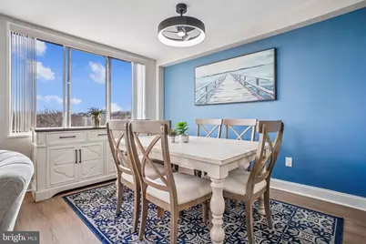 6621 Wakefield Drive #812, Alexandria, VA 22307 - Photo 5