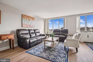 6621 Wakefield Dr, Alexandria, VA 22307 - Photo 3