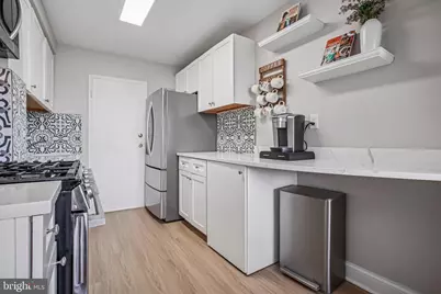 6621 Wakefield Drive #812, Alexandria, VA 22307 - Photo 9