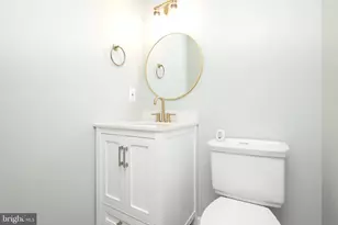 8058 Felecity Ct, Springfield, VA 22153 - Photo 5