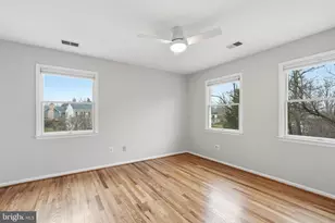 601 Sideling Ct NE, Vienna, VA 22180 - Photo 39