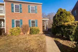 6352 Shaundale Dr, Springfield, VA 22152 - Photo 7