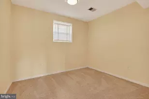 13141 Quail Creek Ln, Fairfax, VA 22033 - Photo 9