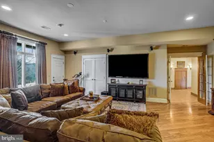 1017 Windswept Dr, Great Falls, VA 22066 - Photo 35