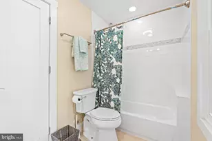 4403 Wakefield Dr, Annandale, VA 22003 - Photo 37