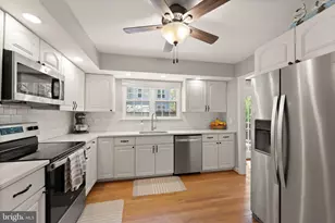 6111 Martins Landing Ct, Burke, VA 22015 - Photo 27