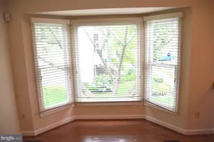 6086 Joust Ln, Alexandria, VA 22315 - Photo 5