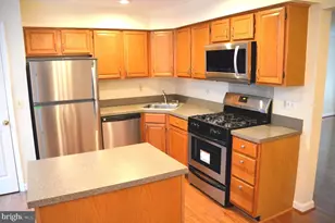 6086 Joust Ln, Alexandria, VA 22315 - Photo 11