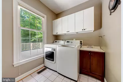 12390 Falkirk Drive, Fairfax, VA 22033 - Photo 37