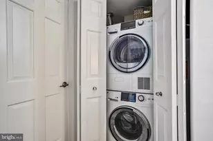 7621 Provincial Dr, McLean, VA 22102 - Photo 11