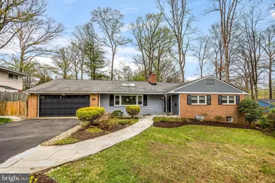 6402 Crosswoods Drive, Falls Church, VA 22044 - Photo 7