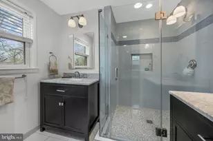 6402 Crosswoods Dr, Falls Church, VA 22044 - Photo 25