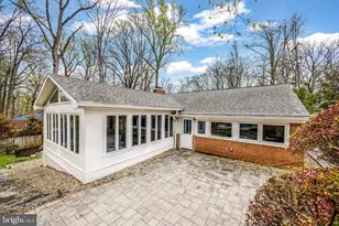 6402 Crosswoods Dr, Falls Church, VA 22044 - Photo 29
