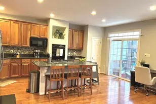 7358 Bloomington Ct, Springfield, VA 22150 - Photo 15