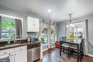 6004 Brookview Dr, Alexandria, VA 22310 - Photo 15