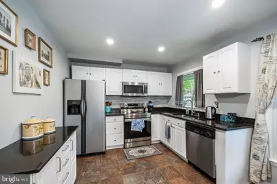 6004 Brookview Drive, Alexandria, VA 22310 - Photo 3