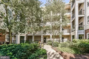 12913 Centre Park Cir, Herndon, VA 20171 - Photo 15