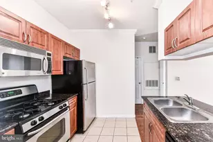 12913 Centre Park Cir, Herndon, VA 20171 - Photo 7