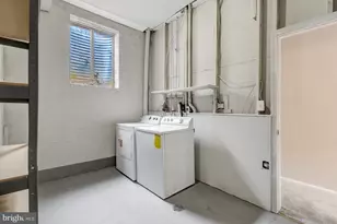 8326 Darlington St, Springfield, VA 22152 - Photo 25