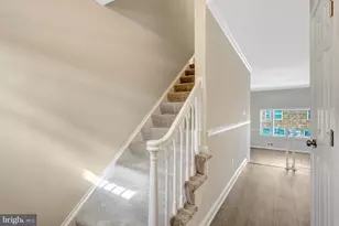 8326 Darlington St, Springfield, VA 22152 - Photo 5