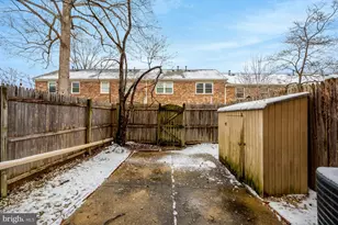 8326 Darlington St, Springfield, VA 22152 - Photo 33